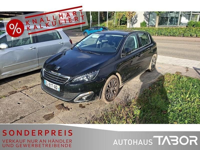 Lackierung schwarz perla nera/ Gebraucht 2016 Peugeot 308 Allure Limousine | 7.885 € (Guter Preis) - Bild 1/4