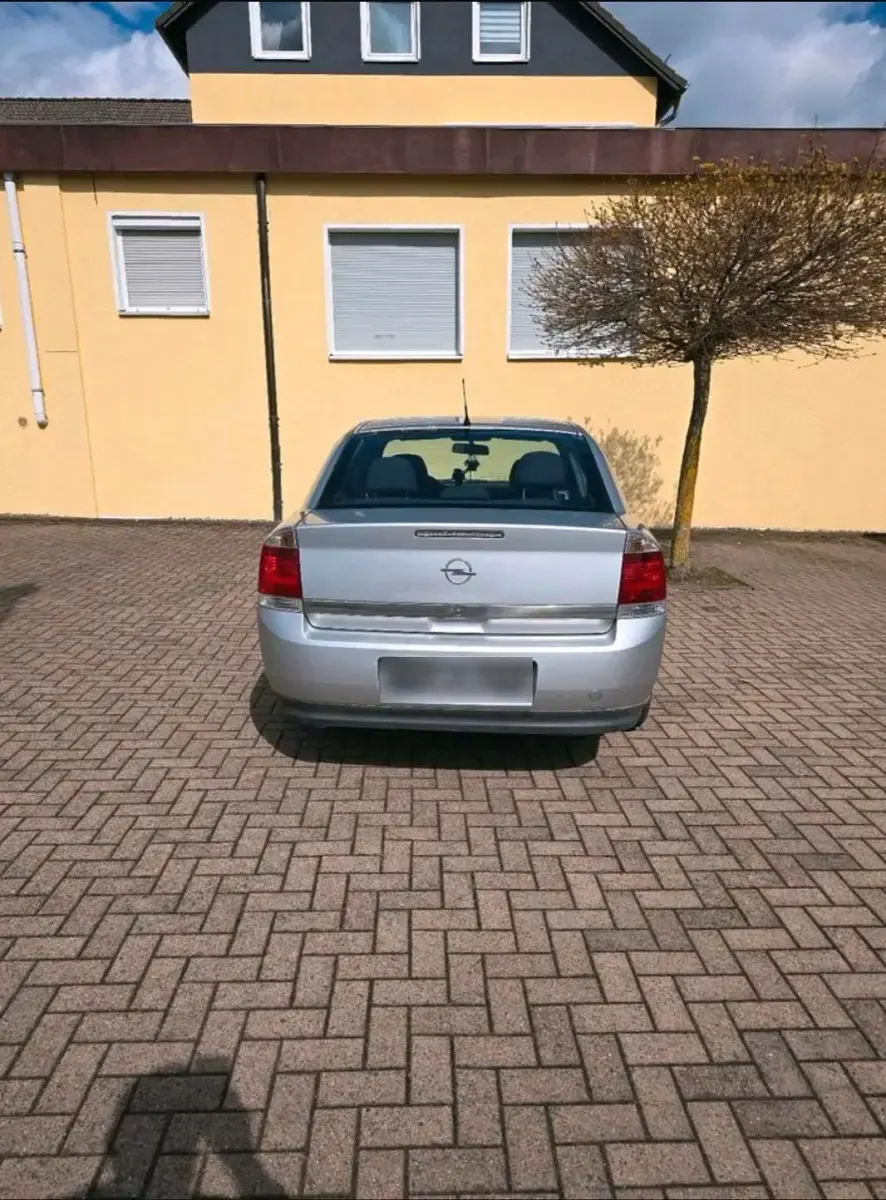 Gebraucht Opel Vectra 122 PS (89 kW) 2004 Grau Limousine