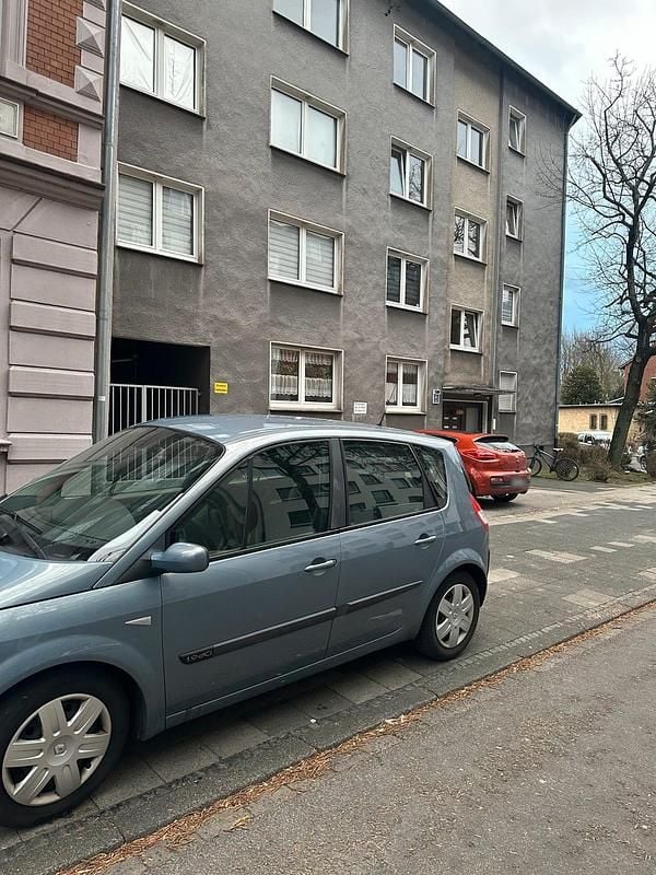 Gebraucht Renault Scénic II 105 PS (77 kW) 2006 Silber Van / Kleinbus