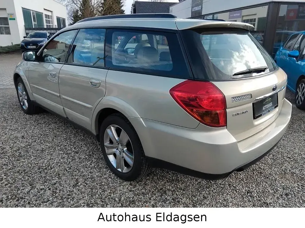 Käytetty Subaru Outback 245 HP (180 kW) 2004 Kulta Farmari