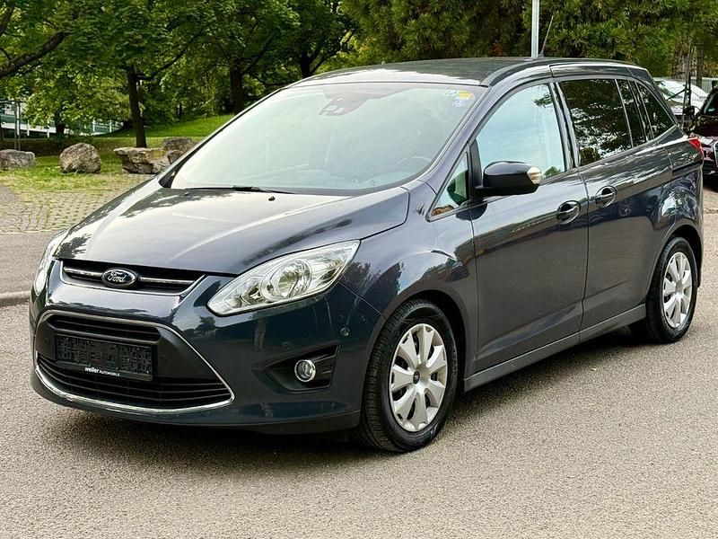Grau Gebraucht 2014 Ford Grand C-Max Business Edition Van / Kleinbus | 4.780 € (Guter Preis) - Bild 1/4
