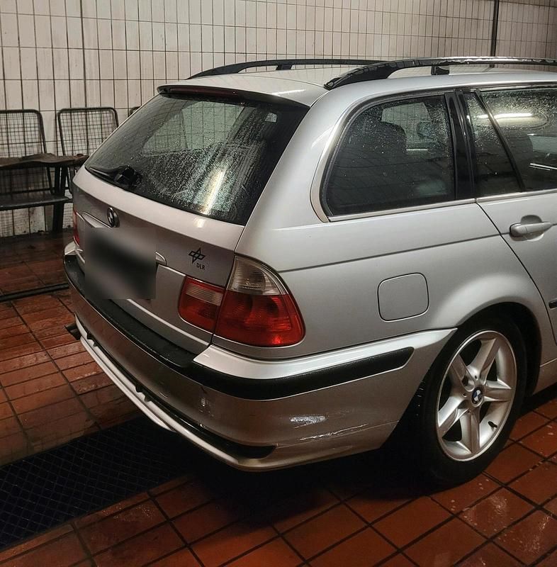 Gebraucht BMW 320 170 PS (125 kW) 2000 Silber Kombi