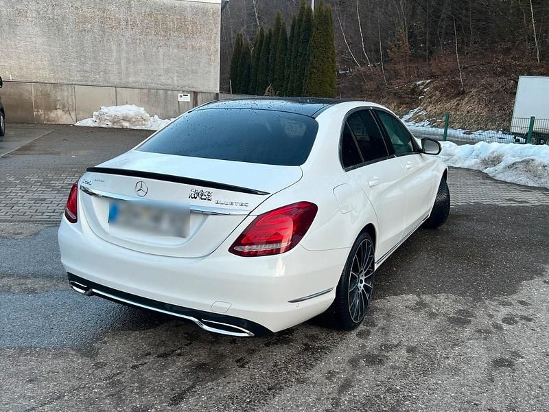 Gebraucht Mercedes C220 170 PS (125 kW) 2014 Weiß Limousine