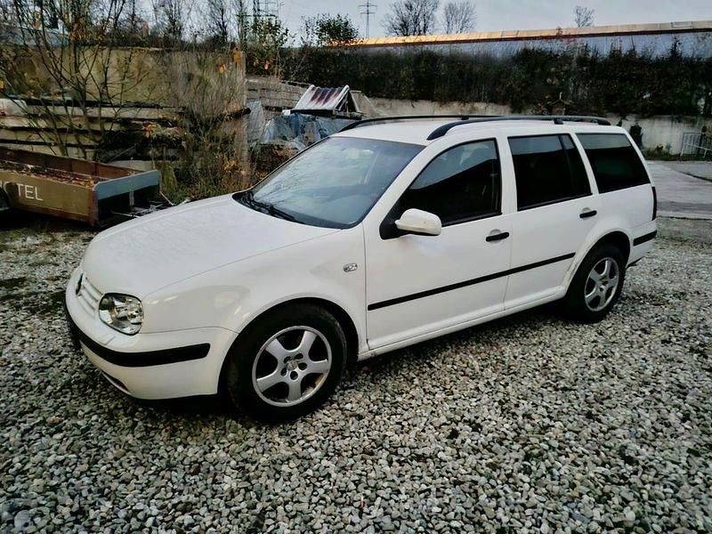 Weiß Gebraucht 2003 VW Golf IV Ocean Kombi | 399 € (Superpreis) - Bild 1/4