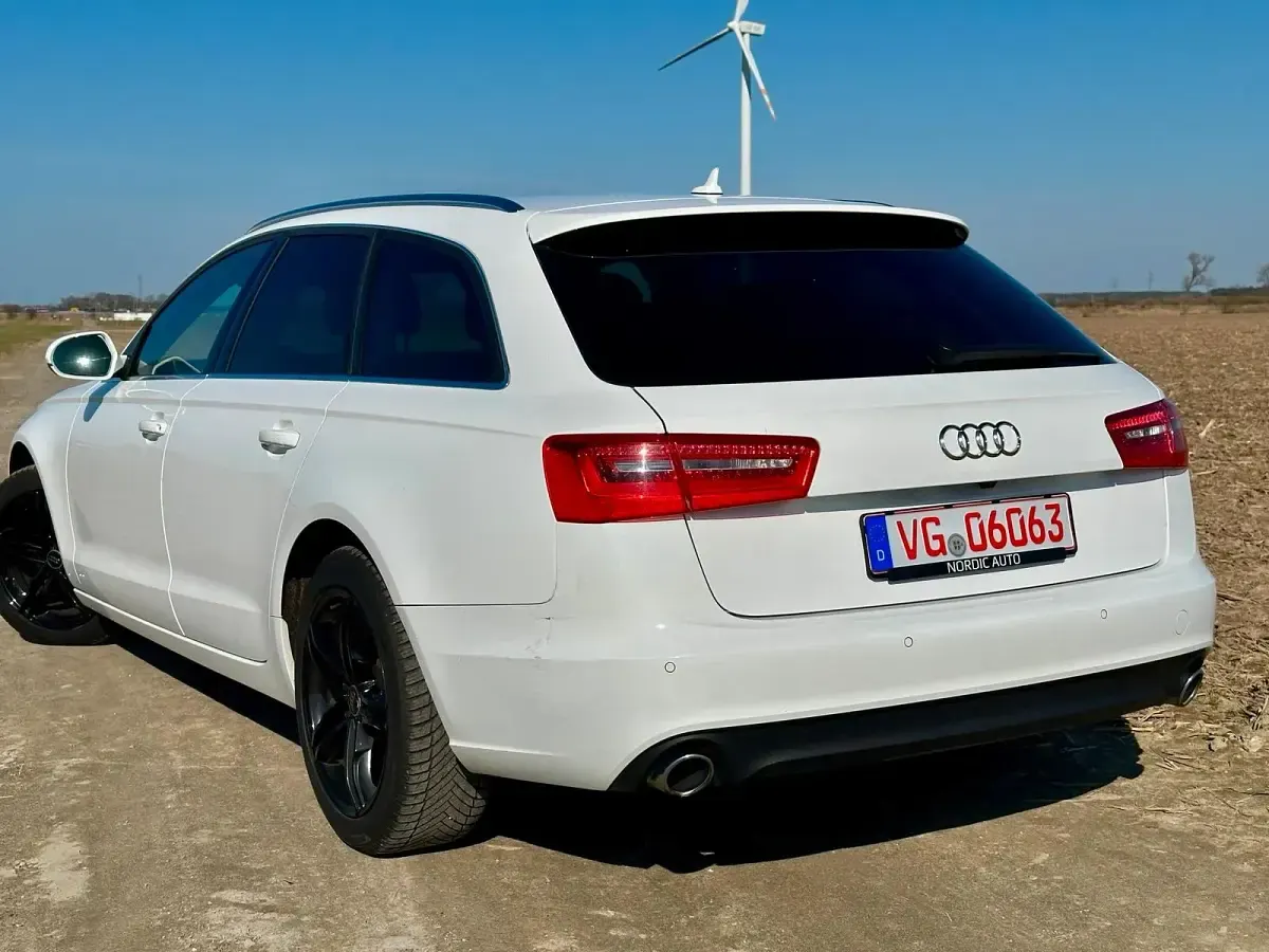 Usata Audi A6 245 CV (180 kW) 2013 Bianco Station wagon