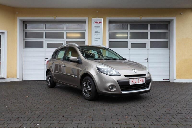 Grau Gebraucht 2011 Renault Clio GrandTour Dynamique Kombi | 4.990 € - Bild 1/1