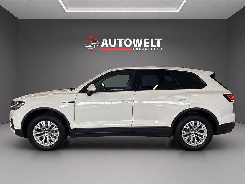 Gebraucht VW Touareg 231 PS (169 kW) 2021 Weiß SUV