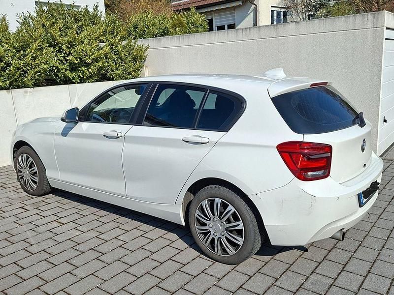 Gebraucht BMW 116 136 PS (100 kW) 2013 Weiß Kleinwagen
