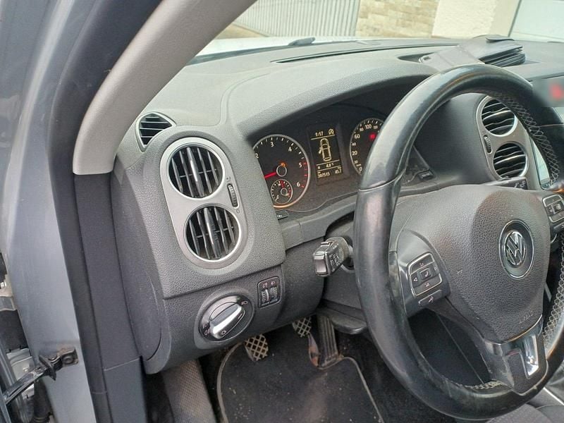 Gebraucht VW Tiguan 103 PS (75 kW) 2011 Silber SUV