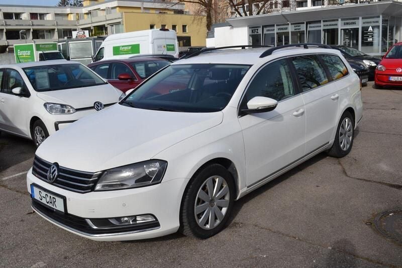Weiß Gebraucht 2014 VW Passat Comfortline Kombi | 5.900 € (Fairer Preis) - Bild 1/4