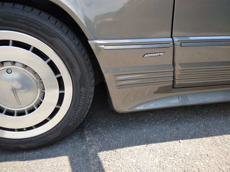 Gebraucht Mercedes 190 122 PS (89 kW) 1983 Limousine