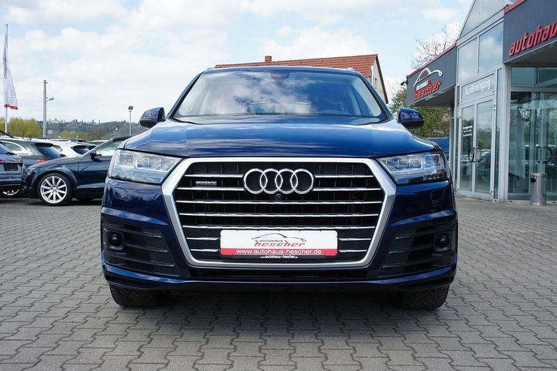 Używany Audi Q7 S-Line 286 KM (210 kW) 2019 Niebieski SUV