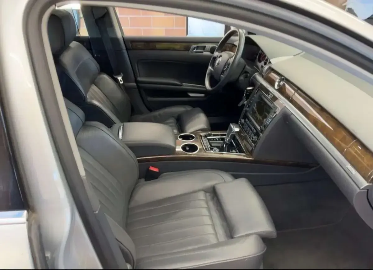 Gebraucht VW Phaeton S 245 PS (180 kW) 2015 Silber Limousine