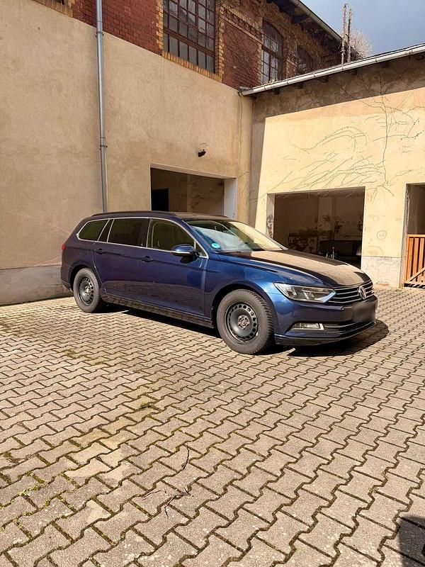 Gebraucht VW Passat Comfortline 150 PS (110 kW) 2016 Kombi