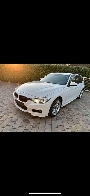 Gebraucht BMW 320 M Sport 190 PS (139 kW) 2019 Weiß Kombi
