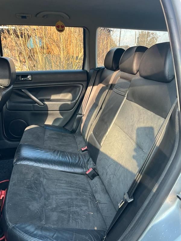 Gebraucht VW Passat 200 PS (147 kW) 2002 Silber Kombi