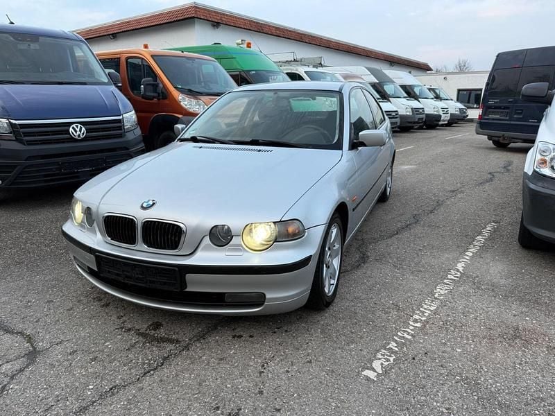 Gebraucht BMW 316 116 PS (85 kW) 2002 Silber Coupé
