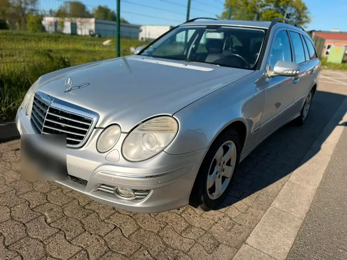 Gebraucht Mercedes E320 224 PS (164 kW) 2008 Silber Kombi