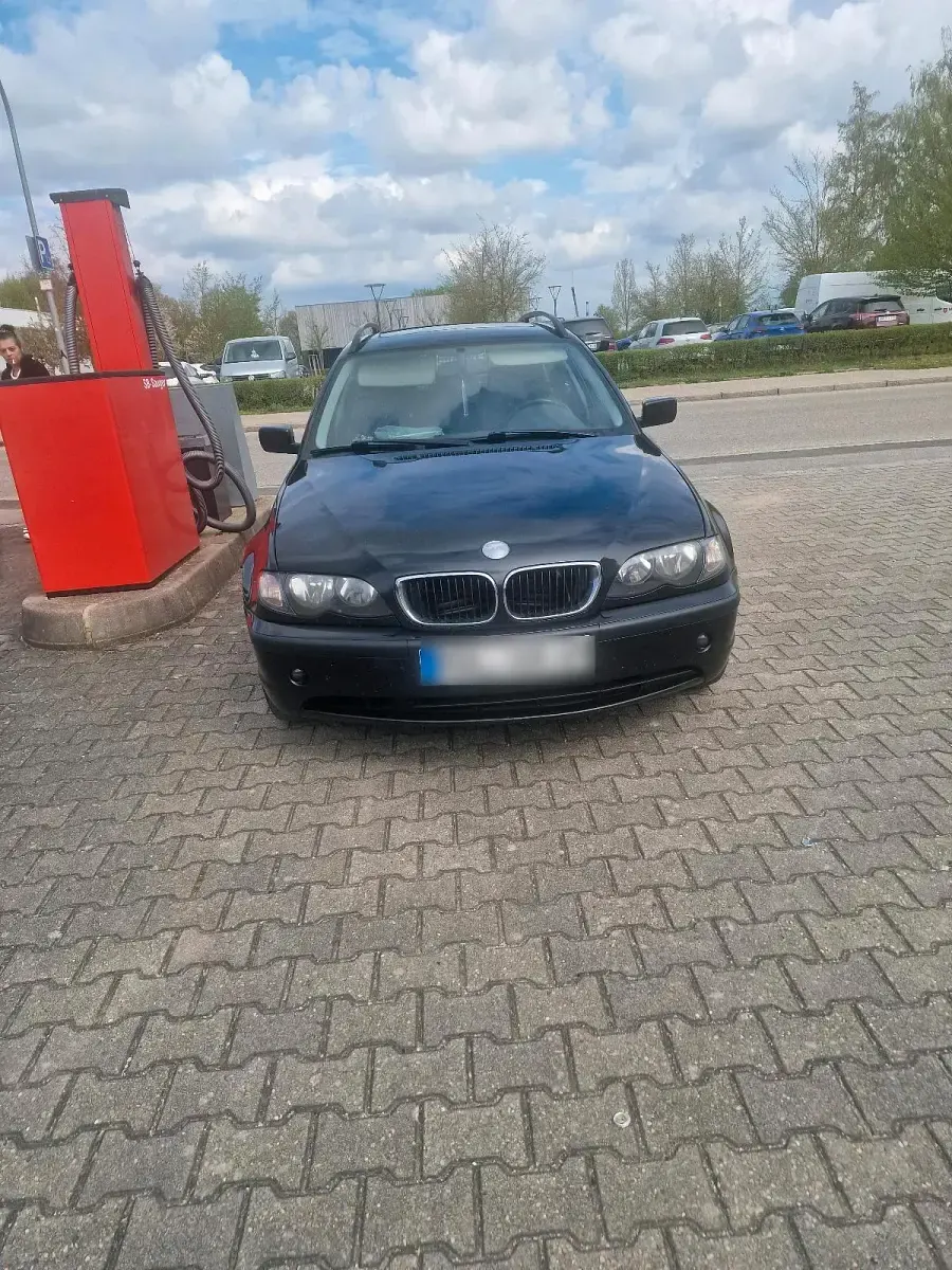 Second-hand BMW 320 150 CP (110 kW) 2002 Negru Break