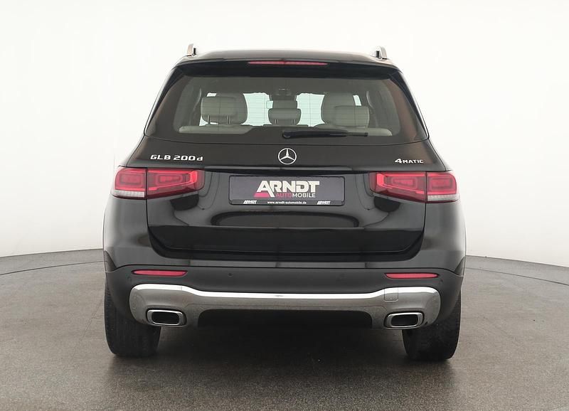 Gebraucht Mercedes GLB200 Progressive 150 PS (110 kW) 2024 Kosmosschwarz SUV