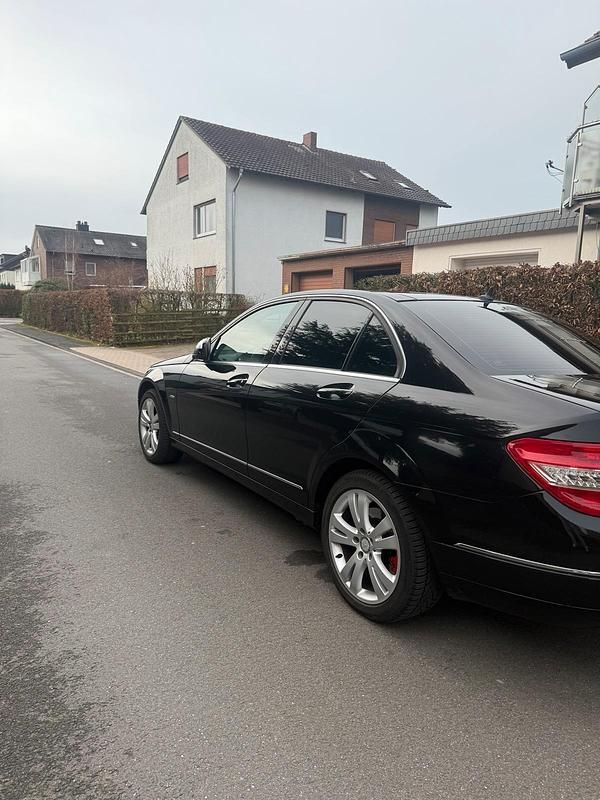Gebraucht Mercedes C320 224 PS (164 kW) 2007 Schwarz Limousine