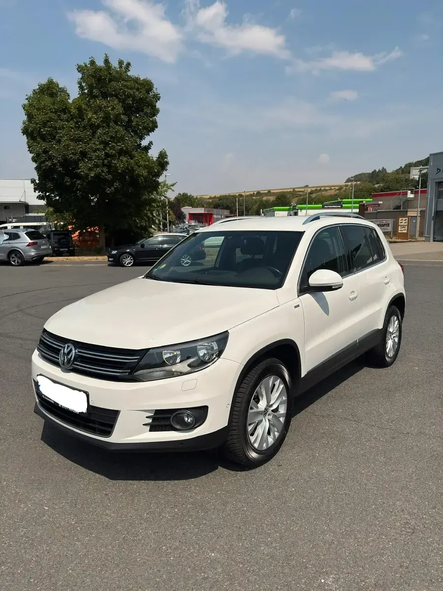 Gebraucht VW Tiguan Life 140 PS (102 kW) 2013 Weiß SUV