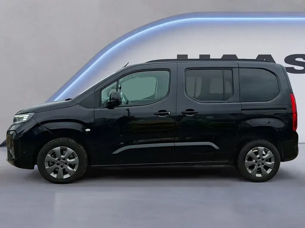 Gebraucht Opel Combo Life 131 PS (96 kW) 2024 Schwarz Van / Kleinbus