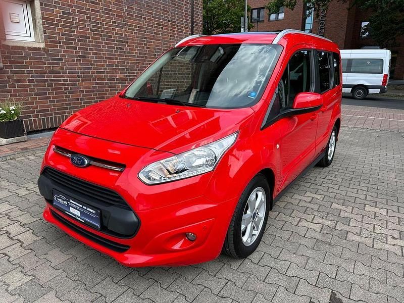 Gebraucht Ford Tourneo Connect Titanium 120 PS (88 kW) 2017 Rot Van / Kleinbus