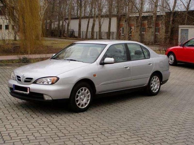 Silber Gebraucht 2001 Nissan Primera Comfort Limousine | 3.800 € - Bild 1/4