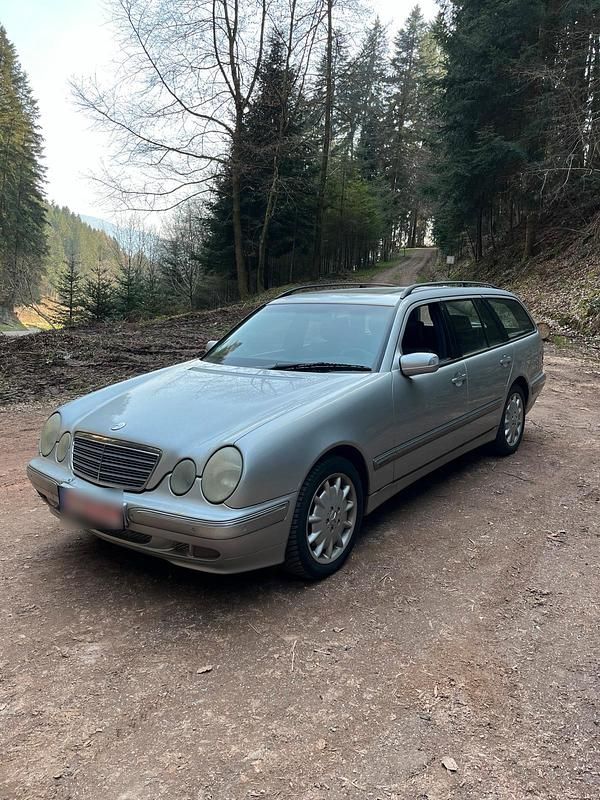Gebraucht Mercedes E430 278 PS (204 kW) 1999 Silber Limousine