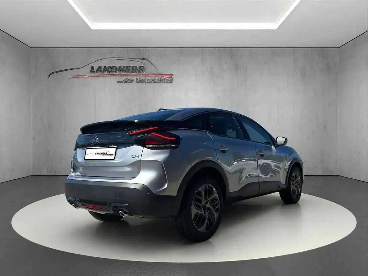 Usata Citroën C4 131 CV (96 kW) 2024 Grigio SUV