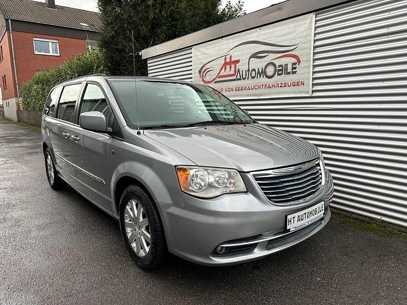 Gebraucht Chrysler Grand Voyager 287 PS (211 kW) 2014 Silber Van / Kleinbus