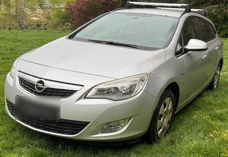 Usata Opel Astra 110 CV (80 kW) 2012 Argento Station wagon