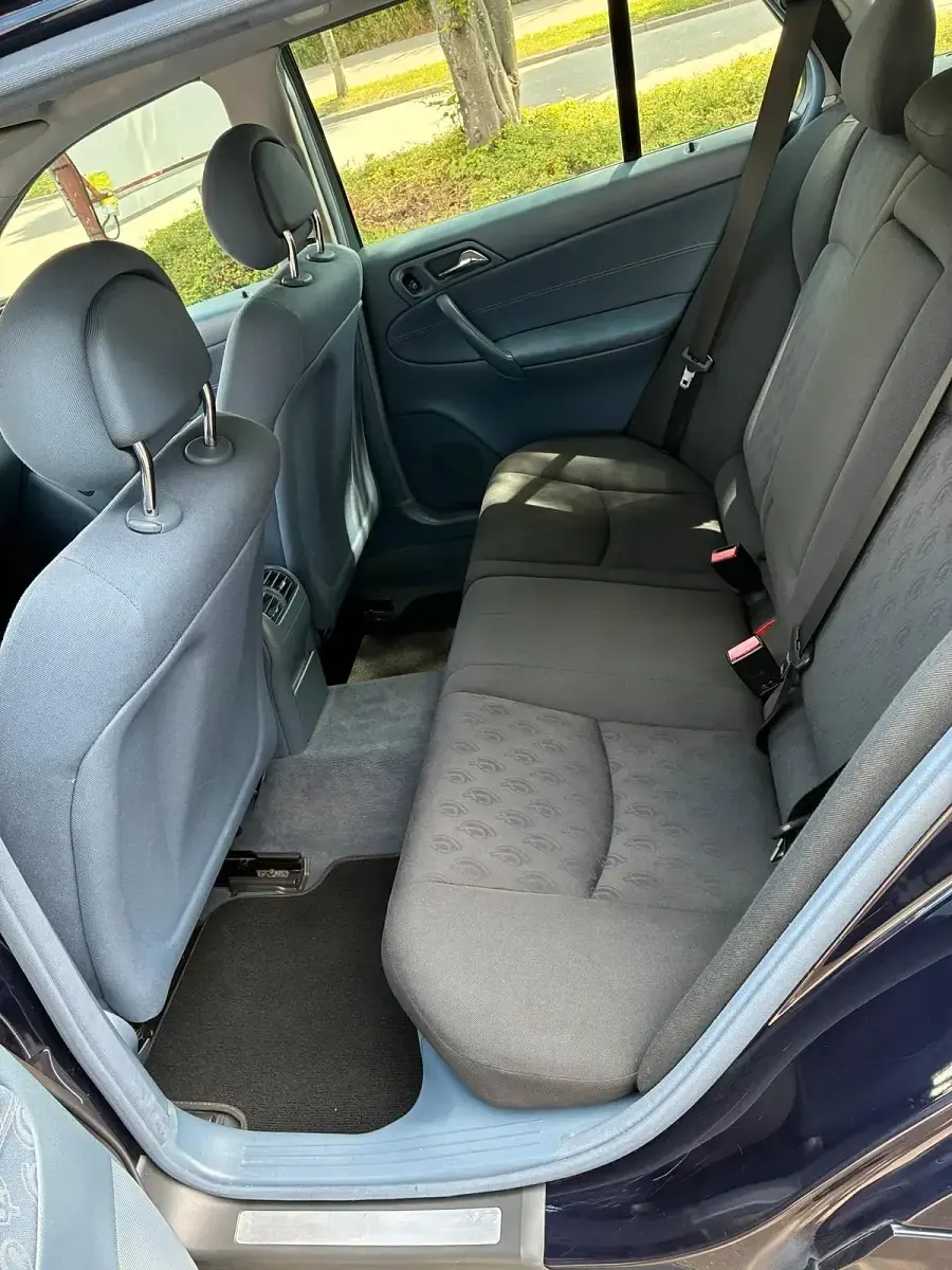 Gebraucht Mercedes C200 163 PS (119 kW) 2004 Blau Kombi