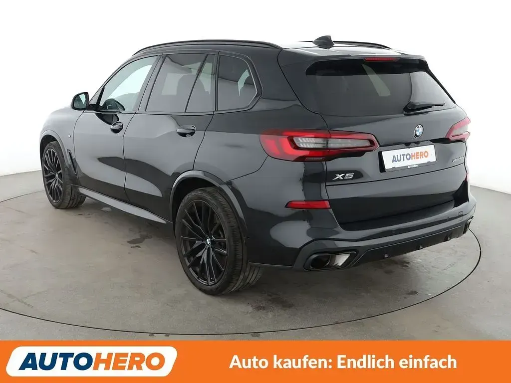 Gebraucht BMW X5 M Sport 351 PS (258 kW) 2022 Saphirschwarz SUV
