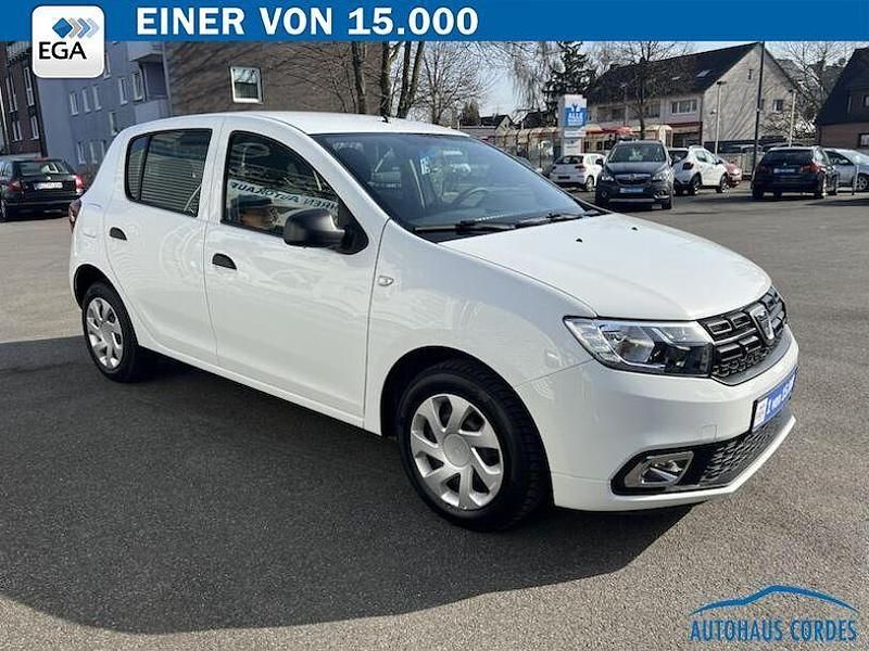Gebraucht Dacia Sandero 73 PS (53 kW) 2020 Weiß Limousine