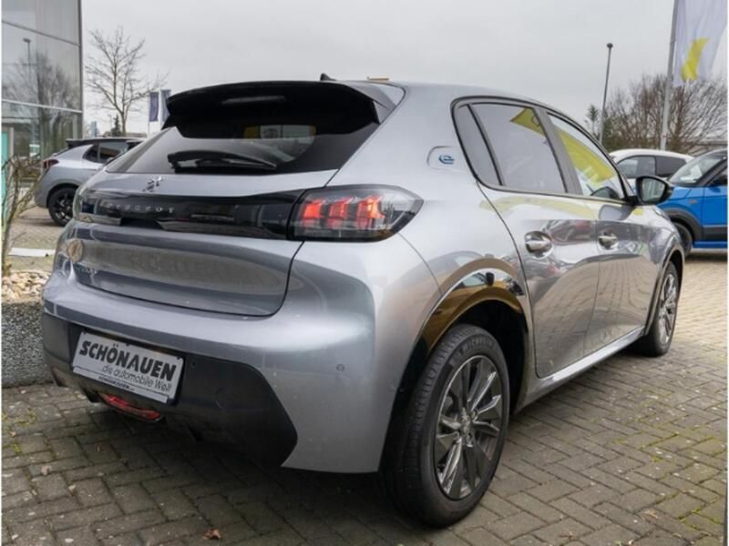 Gebraucht Peugeot e-208 Active 100 kW (136 PS) 2022 Silber Kleinwagen