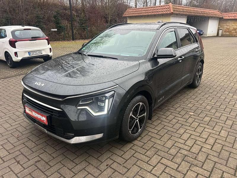 Gebraucht Kia Niro Spirit 105 PS (77 kW) 2024 (agt) interstellar grau met. SUV