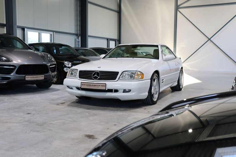 Weiß Gebraucht 1998 Mercedes SL500 AMG Cabrio | 22.900 € (Fairer Preis) - Bild 1/4