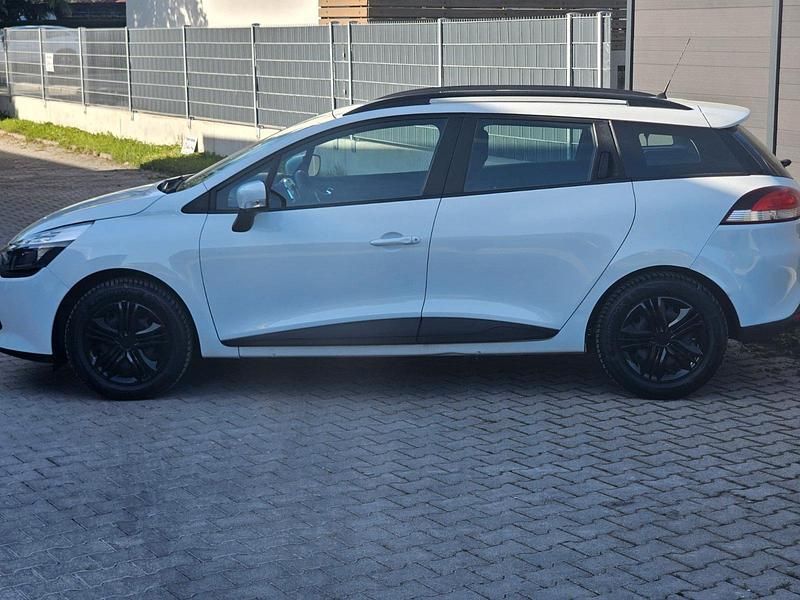 Gebraucht Renault Clio GrandTour Expression 73 PS (53 kW) 2014 Gletscherweiss Kombi