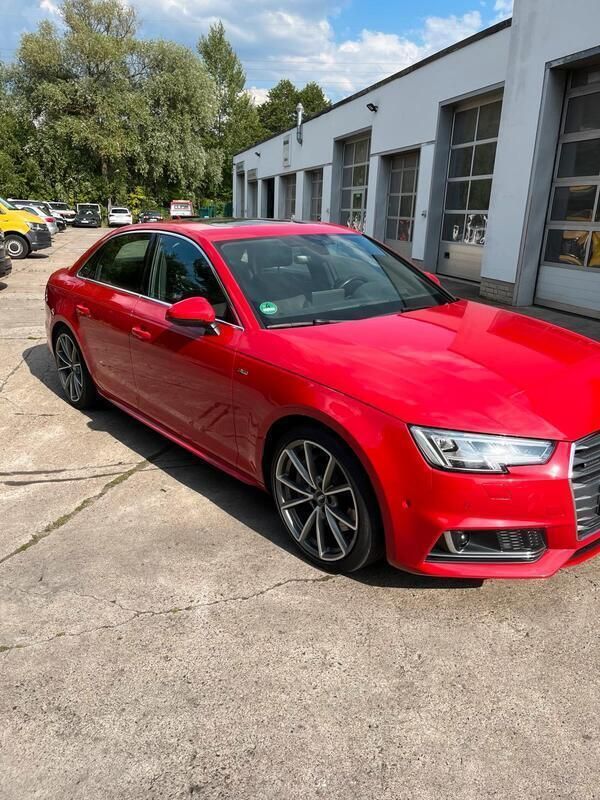 Rot Gebraucht 2015 Audi A4 S-Line Limousine | 15.900 € - Bild 1/4