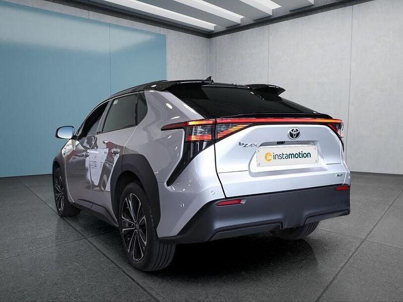 Gebraucht Toyota bZ4X 160 kW (218 PS) 2022 Silber SUV