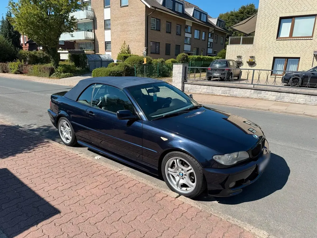 Gebraucht BMW 325 Cabriolet 192 PS (141 kW) 2005 Blau Cabrio