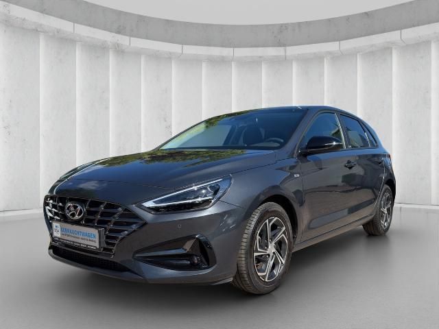 Grau Gebraucht 2020 Hyundai i30 Intro Edition Limousine | 19.490 € (Fairer Preis) - Bild 1/4