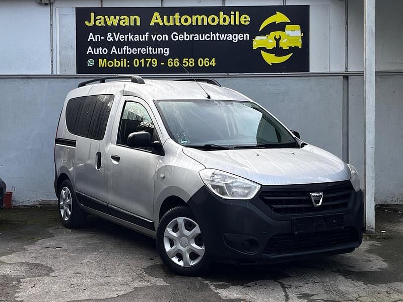 Silber Gebraucht 2014 Dacia Dokker Van / Kleinbus | 6.790 € (Fairer Preis) - Bild 1/4