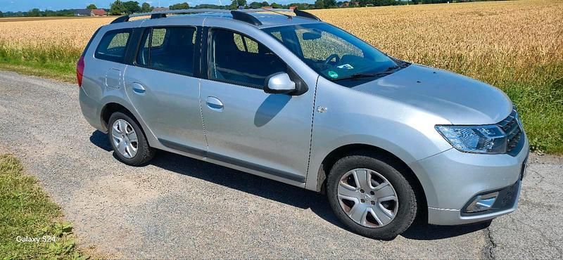 Silber Gebraucht 2018 Dacia Logan MCV Kombi | 5.600 € (Teuer) - Bild 1/4