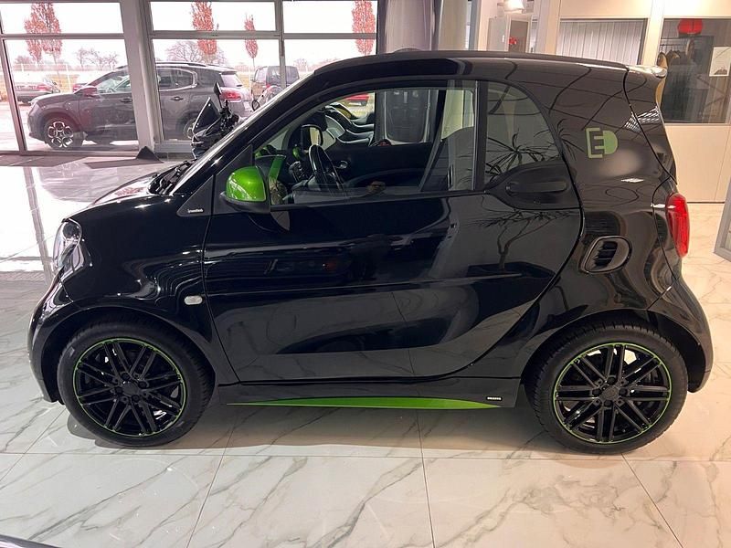 Gebraucht Smart ForTwo Coupé Brabus 60 kW (82 PS) 2017 Nachtschwarz Coupé
