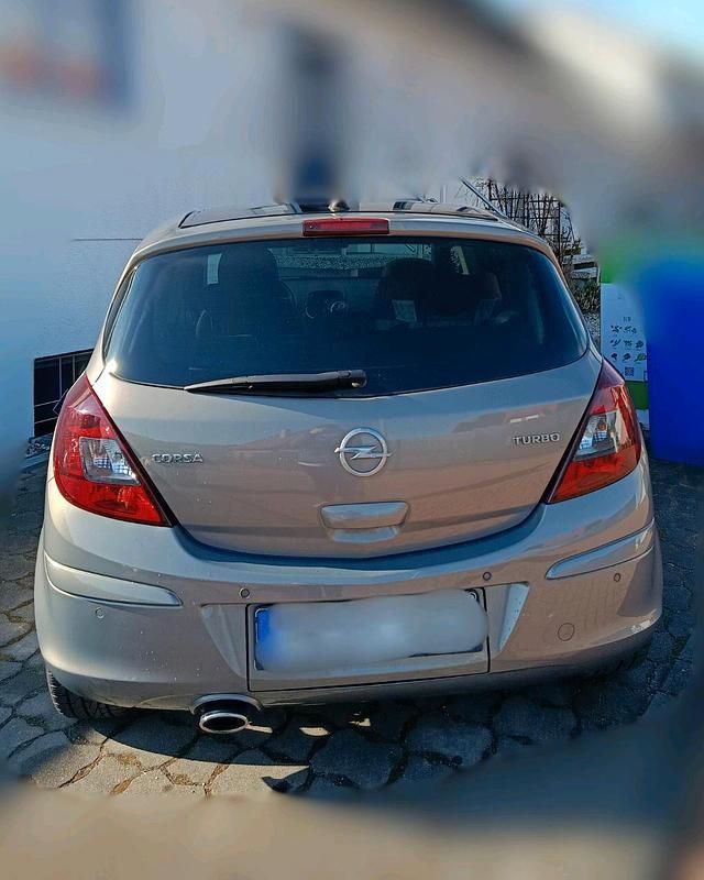 Gebraucht Opel Corsa Color Edition 120 PS (88 kW) 2013 Braun Kleinwagen