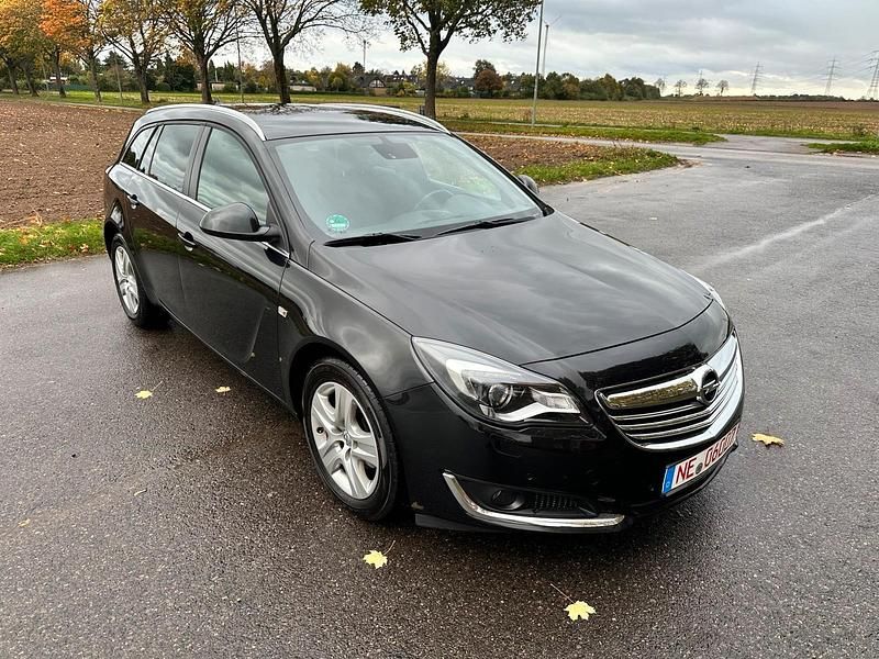 Gebraucht Opel Insignia 131 PS (96 kW) 2014 Schwarz Kombi