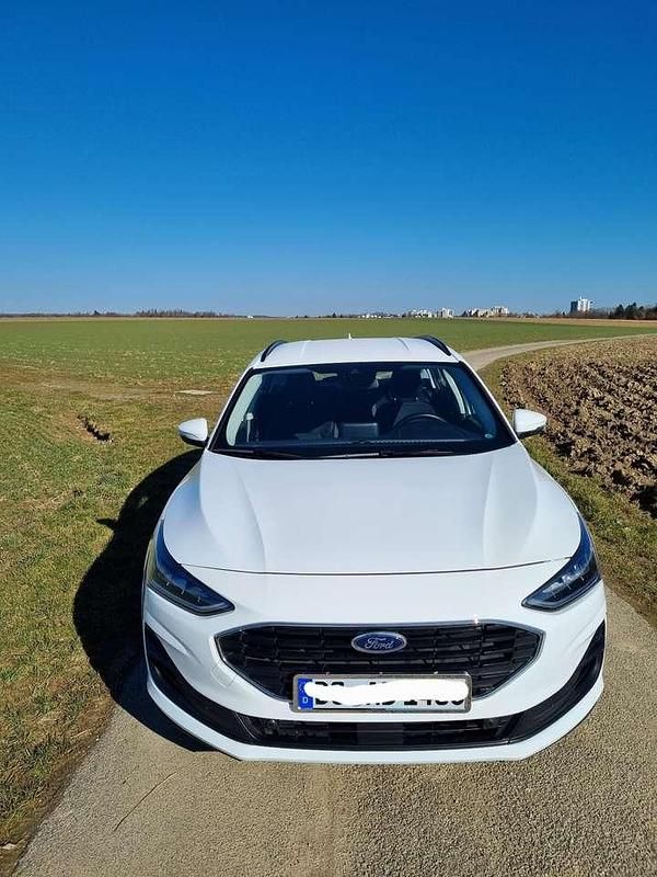 Gebraucht Ford Focus ST 120 PS (88 kW) 2022 Weiß Kombi